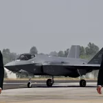 रेखा गुप्ता का झाड़ू वार! सरकारी दफ्तरों की सड़ांध पर AAP को लपेटा, दिल्ली में चली सफाई की नई आंधी