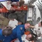 डिनर डेट से पहले भीड़ में घिरे तारा सुतारिया और वीर पाहाड़िया, ‘Sky Force’ एक्टर का जेंटलमैन अंदाज़ जीत ले गया दिल!